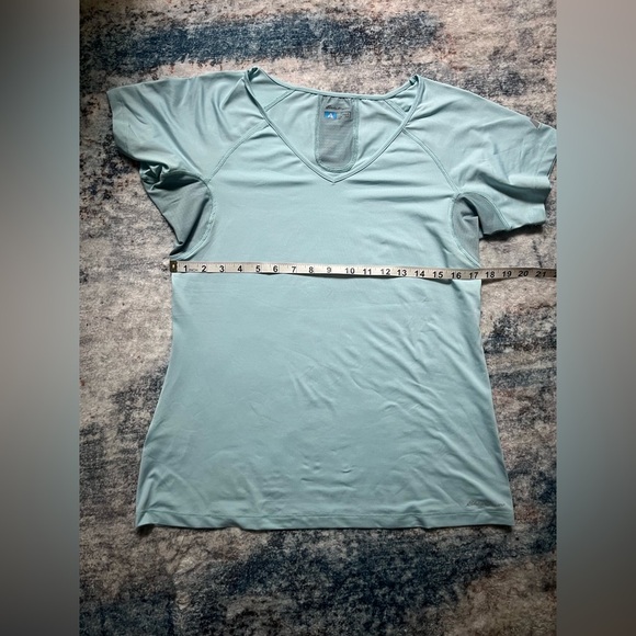 Eddie Bauer Sky Blue V-Neck Women's Sports Tee - Picture 3 of 6